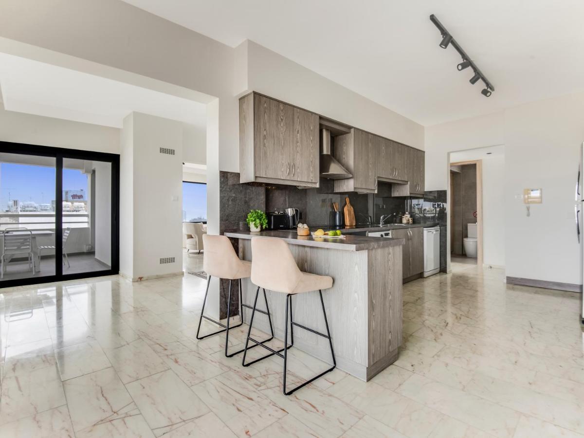 Sanders Coral Court Penthouse - Cute 3-Bedroom Apartment With Balcony Lemesos Exteriér fotografie